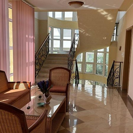 Sea La Vie Apartments Улцинь Экстерьер фото