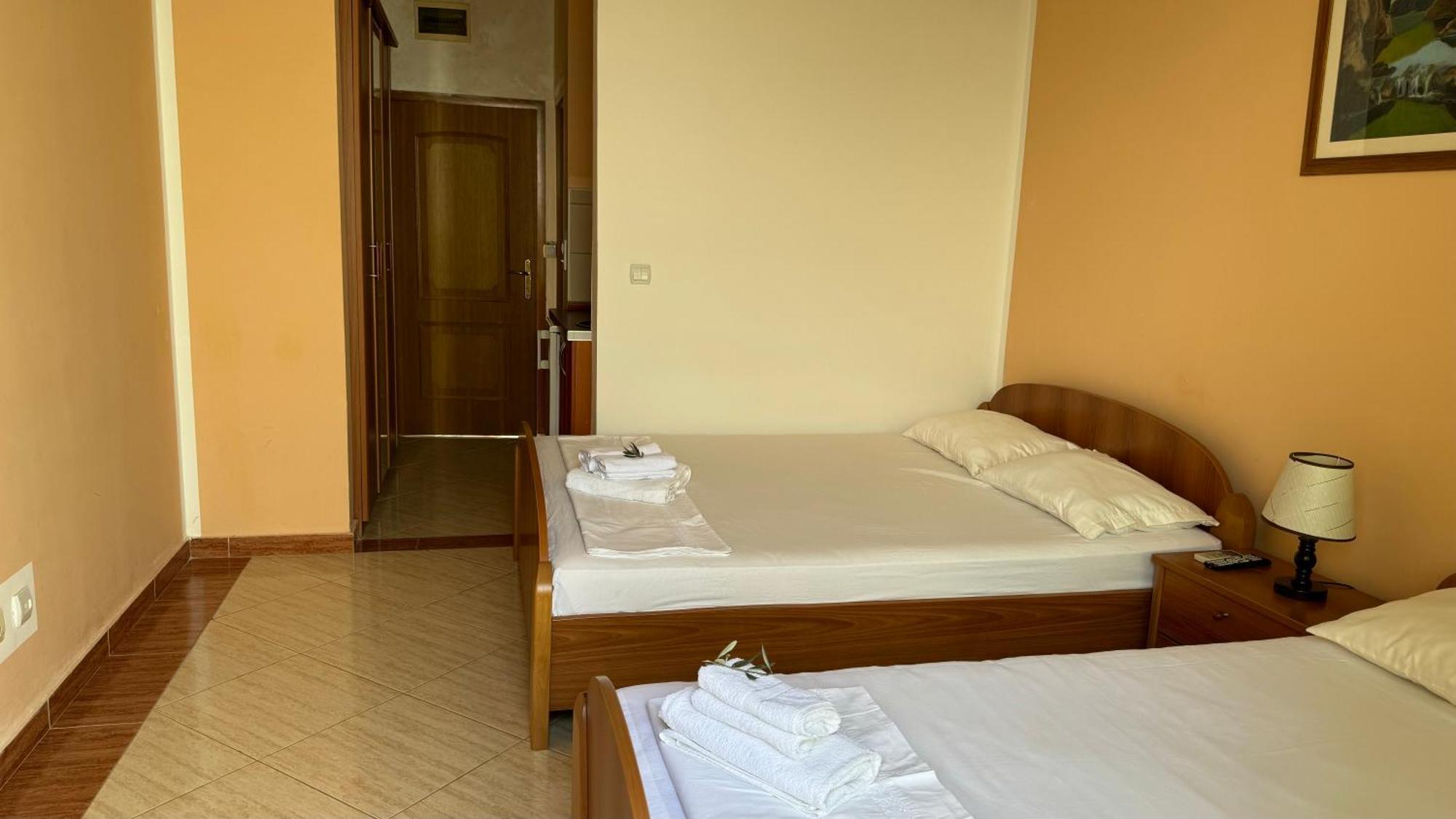 Sea La Vie Apartments Улцинь Экстерьер фото