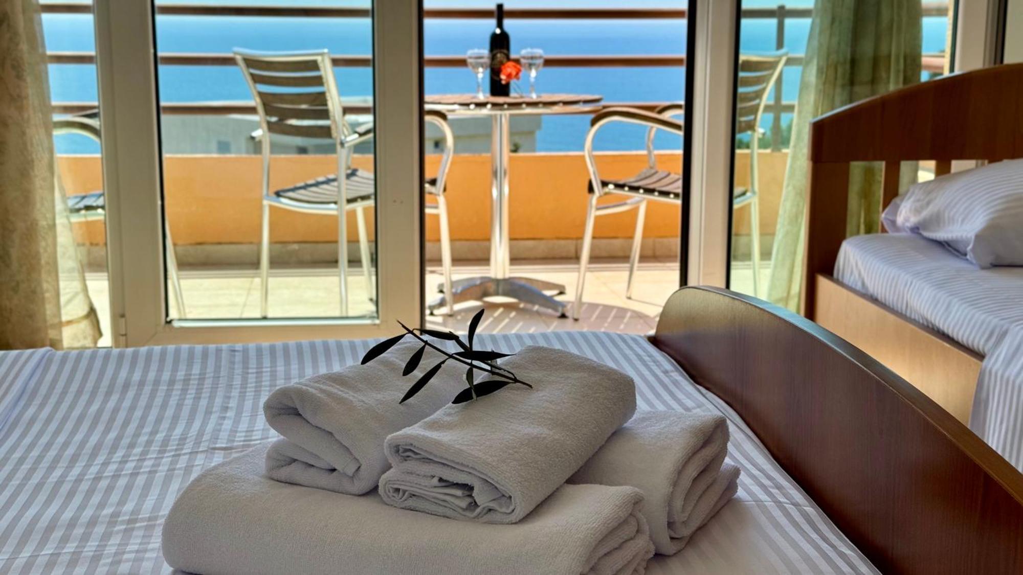 Sea La Vie Apartments Улцинь Экстерьер фото