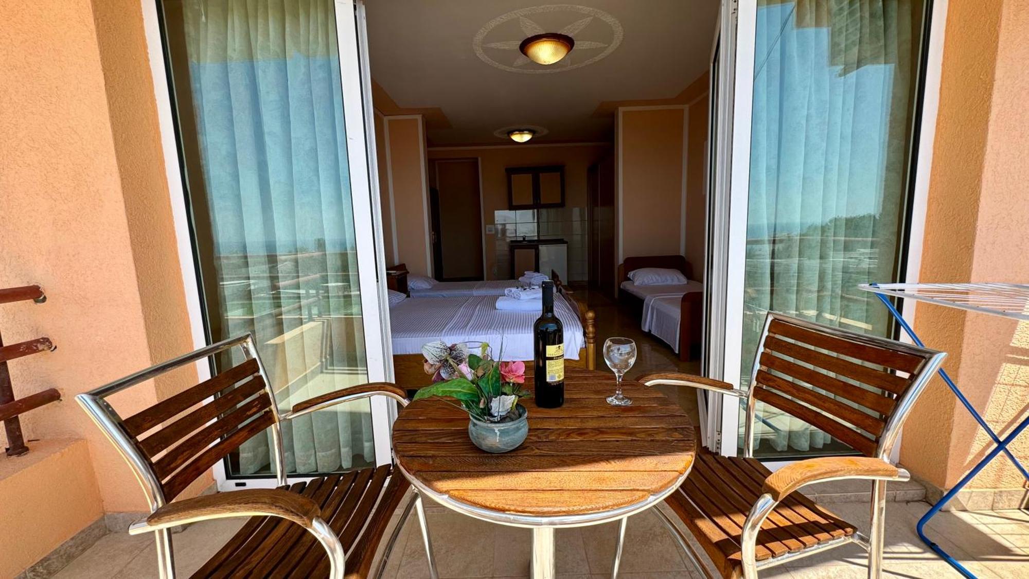 Sea La Vie Apartments Улцинь Экстерьер фото