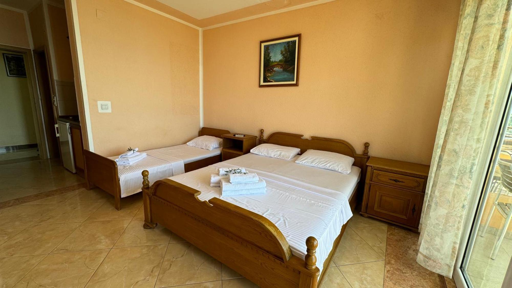 Sea La Vie Apartments Улцинь Экстерьер фото