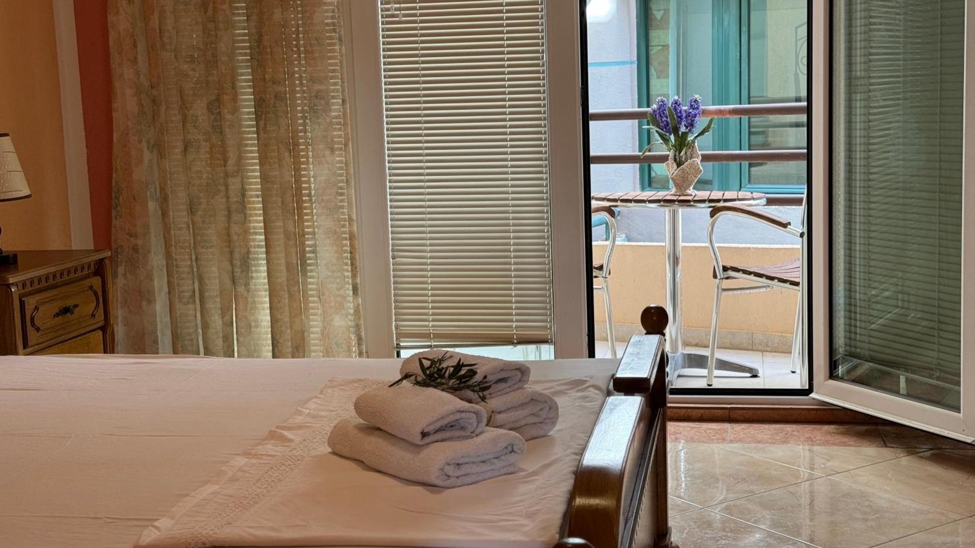 Sea La Vie Apartments Улцинь Экстерьер фото